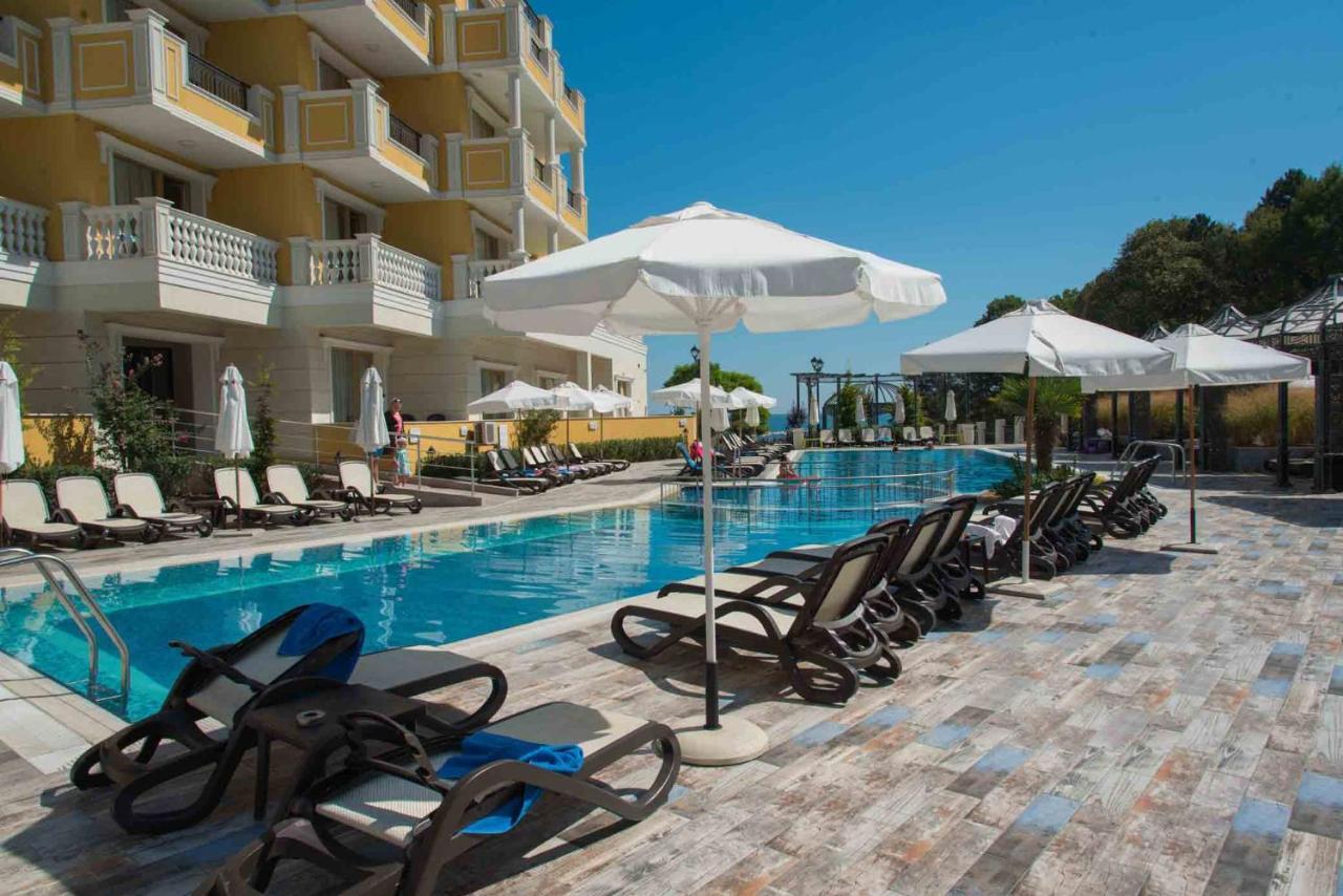 Marina White Sands Beach Hotel Obzor Exterior photo